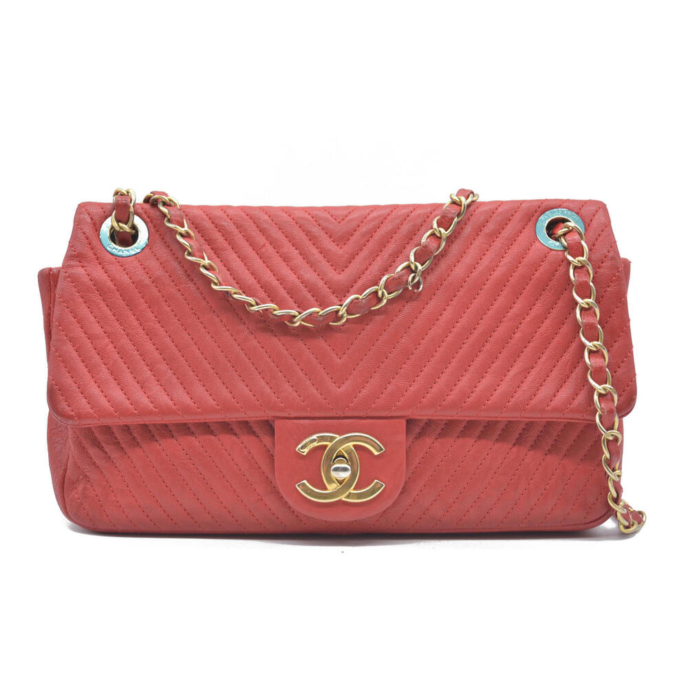 $4450 Chanel Calfskin Surpique Chevron Medium Flap 2016